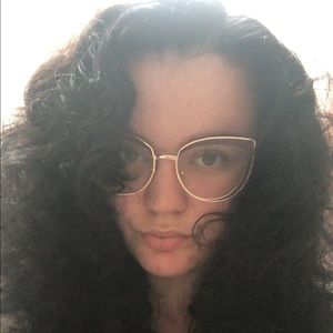 Meet your Posher, Ashlee